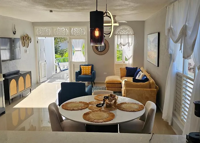 Paradise View- Oceanfront Oasis